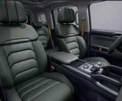 إيجار جيتور T2 بالسائق – انطلق بقوة مع أحدث سيارة SUV في السوق.