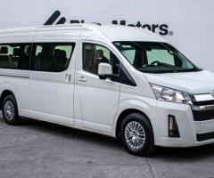 إيجار تويوتا هايس 2024 - رفاهية وأمان من "تورست" رحلتك أجمل