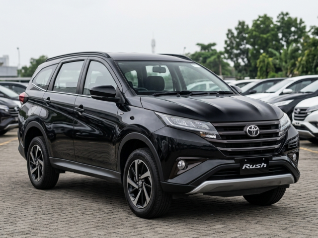 إيجار سياره تويوتا راش 2024 من شركة تورست استمتع بفخامة الرحلة