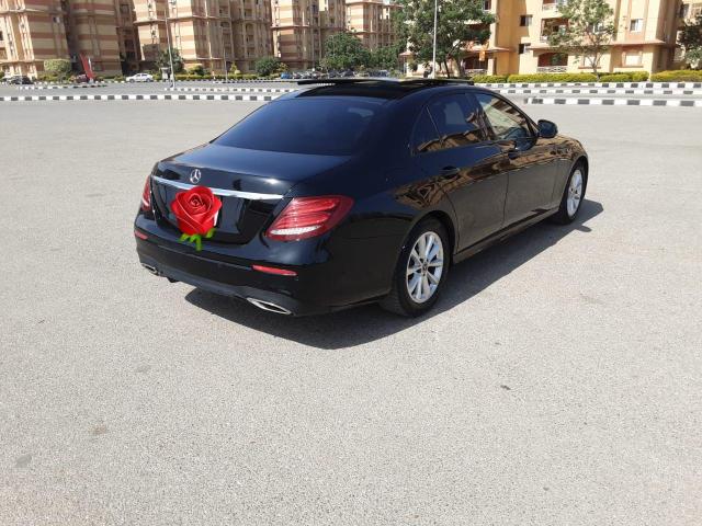 إيجار مرسيدس E200 بالسائق.. أناقة مرسيدس الكلاسيكية بين يديك