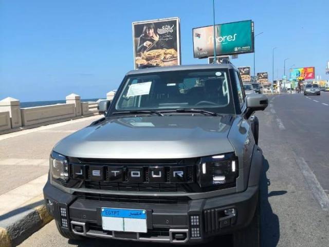 ايجار جيتور Jetour T2 بالسائق في مصر.. سافر بقمة 