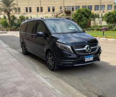 إيجار مرسيدس V250 الفخمة بالسائق لخدمات رجال الأعمال.