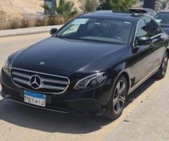 إيجار مرسيدس E200 للزيارات الرسمية.. فخامة تليق بك وسائق محترف.
