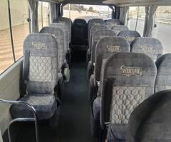 إيجار تويوتا كوستر للرحلات الجماعية والمصايف بأعلى مستويات الأمان.